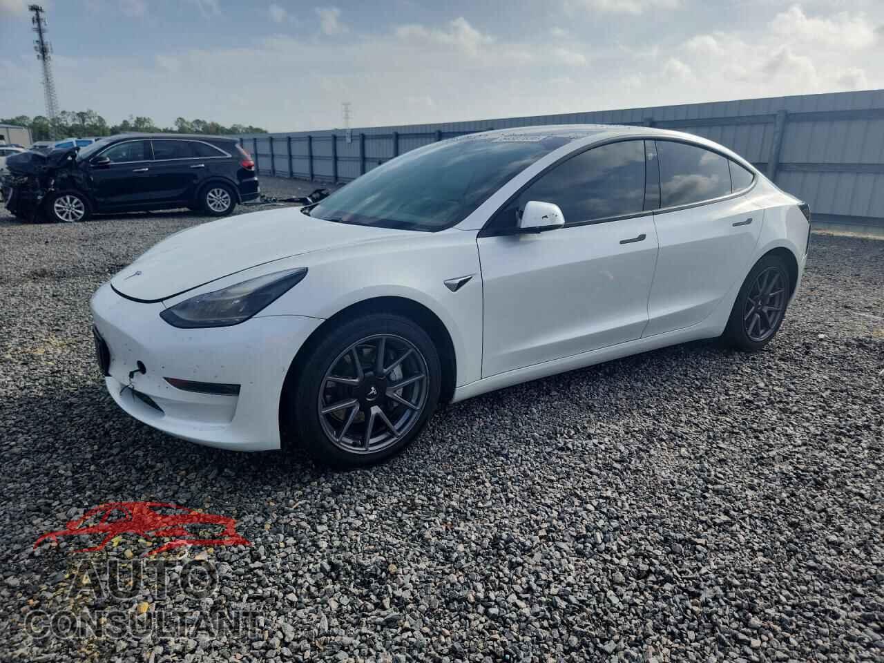 TESLA MODEL 3 2021 - 5YJ3E1EA0MF907831