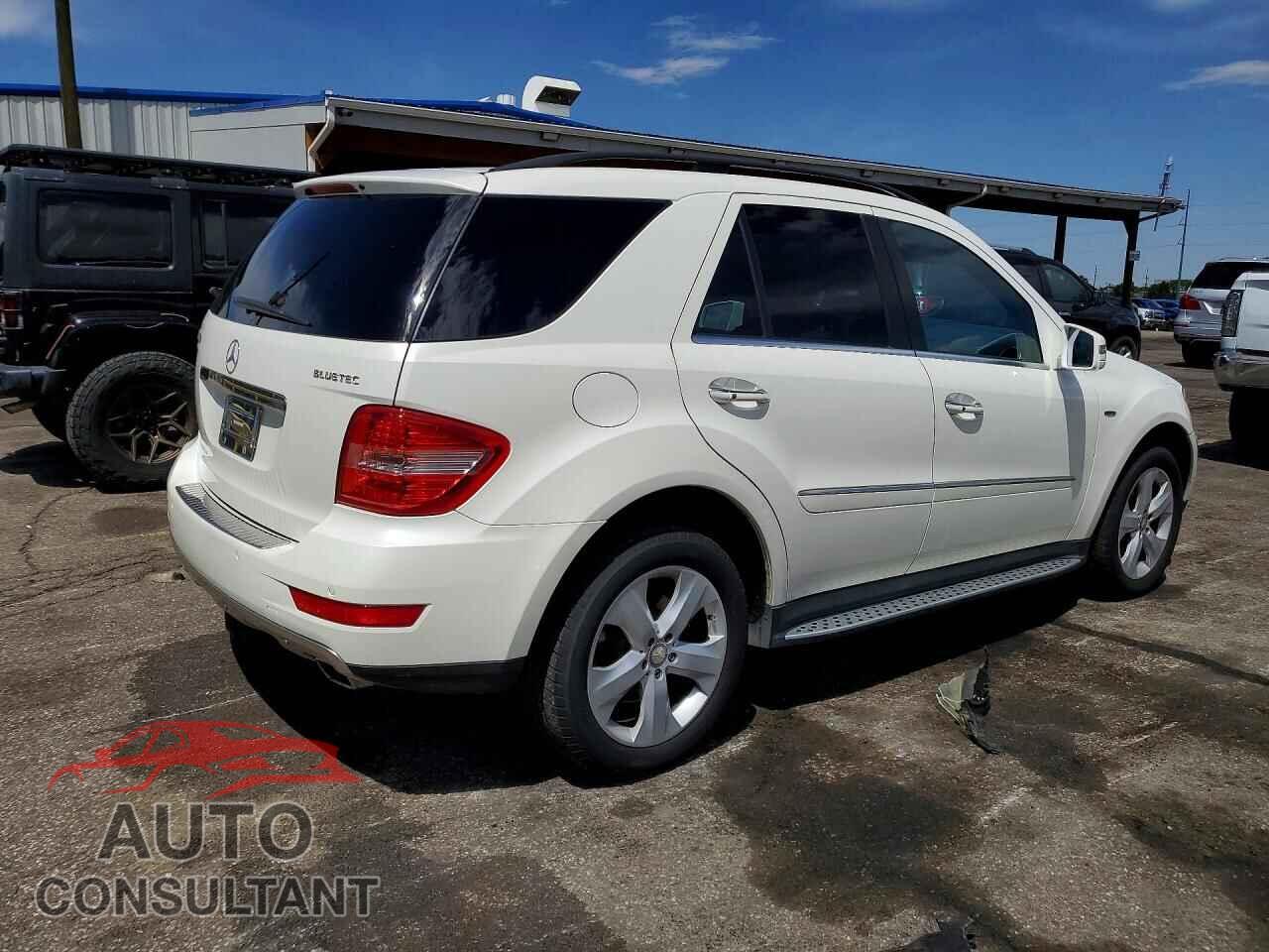MERCEDES-BENZ M-CLASS 2011 - 4JGBB2FB6BA728115