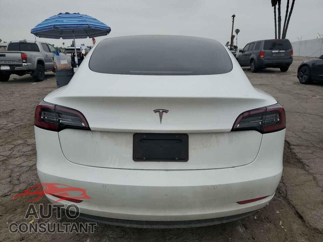 TESLA MODEL 3 2022 - 5YJ3E1EA4NF359740