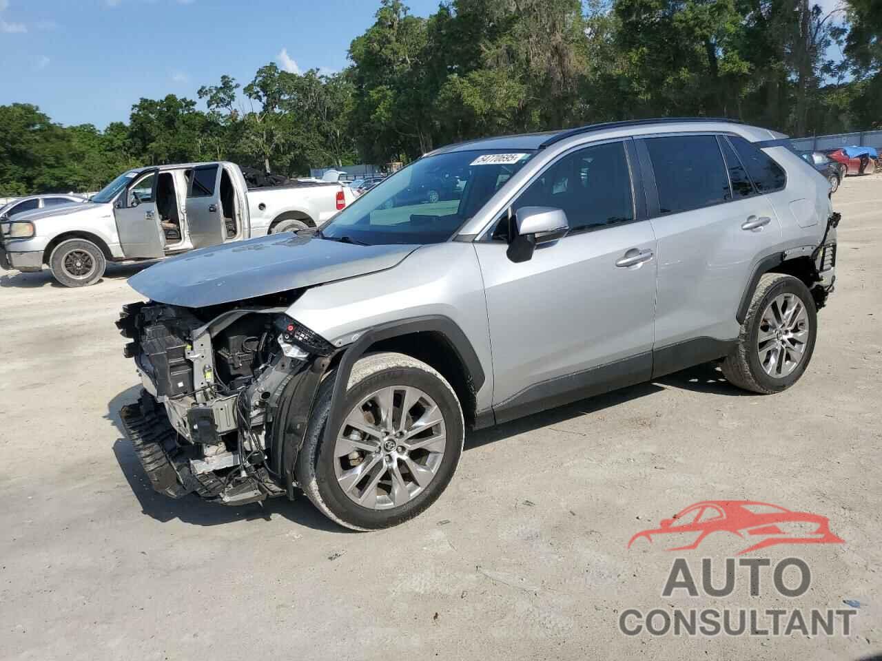 TOYOTA RAV4 2021 - 2T3C1RFV2MW108283