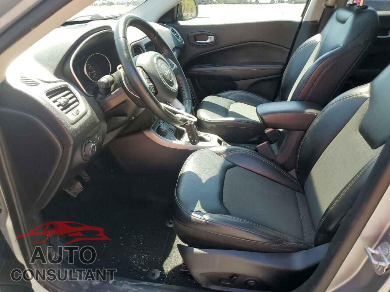 JEEP COMPASS 2019 - 3C4NJDBB7KT703433