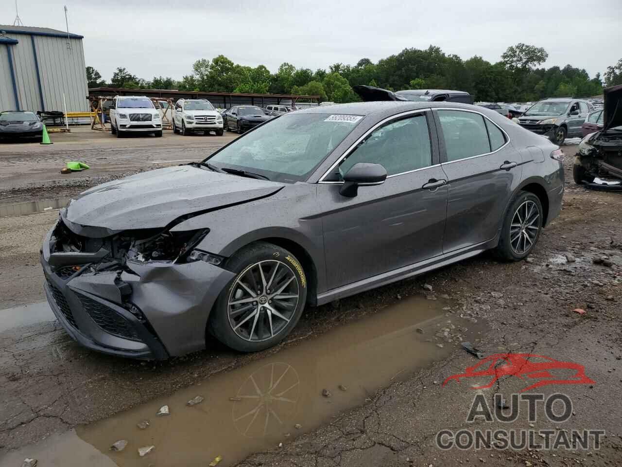 TOYOTA CAMRY 2023 - 4T1G11AK8PU758068