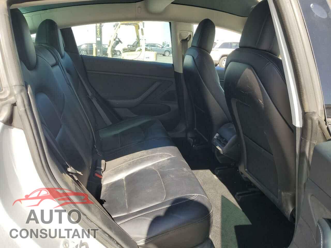 TESLA MODEL 3 2018 - 5YJ3E1EA9JF060934