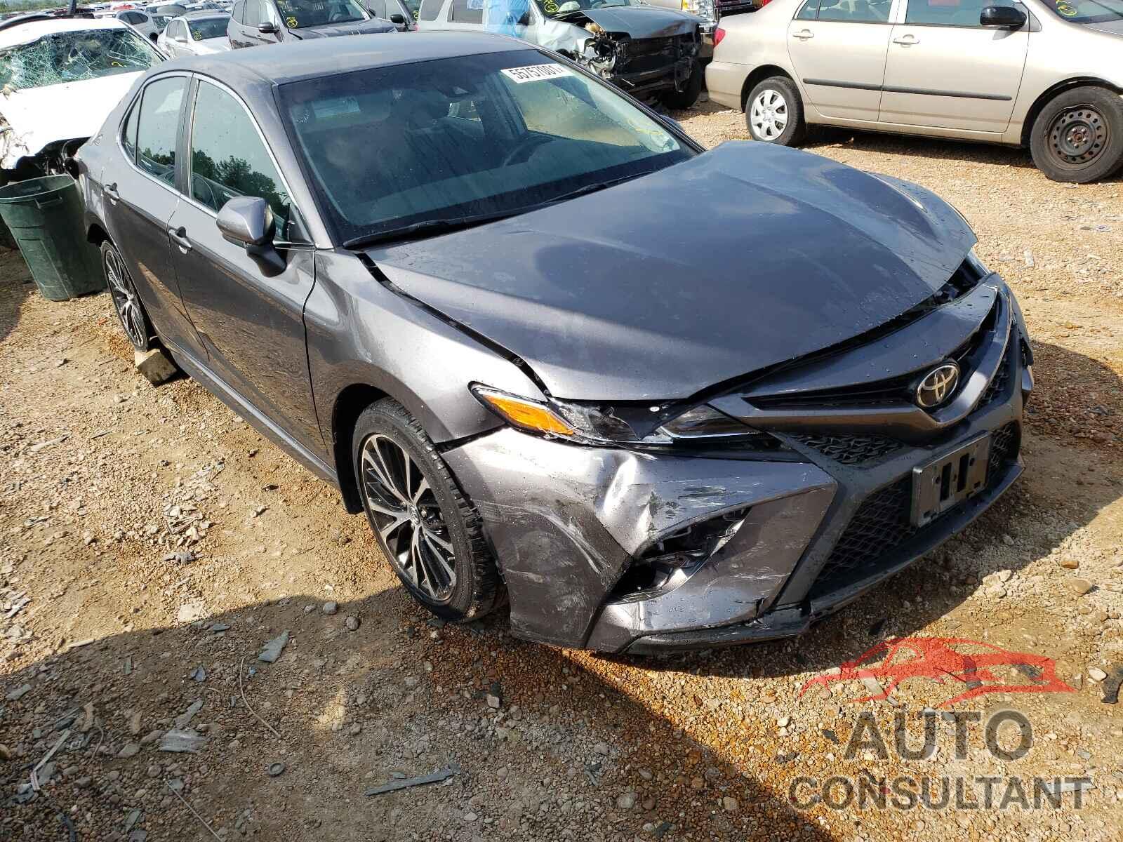 TOYOTA CAMRY 2018 - 4T1B11HK6JU037447