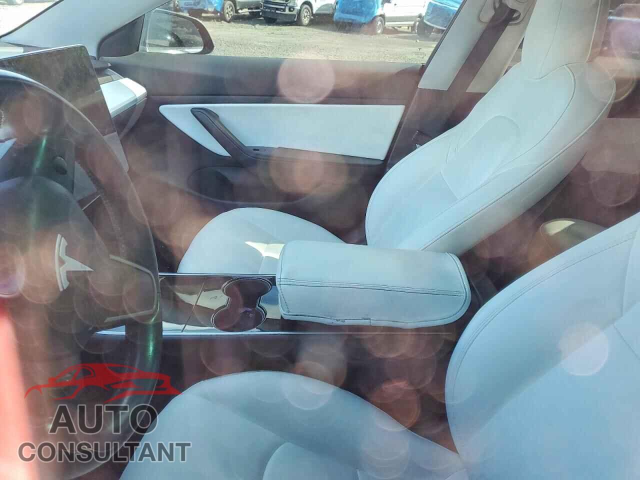 TESLA MODEL 3 2019 - 5YJ3E1EA5KF312129