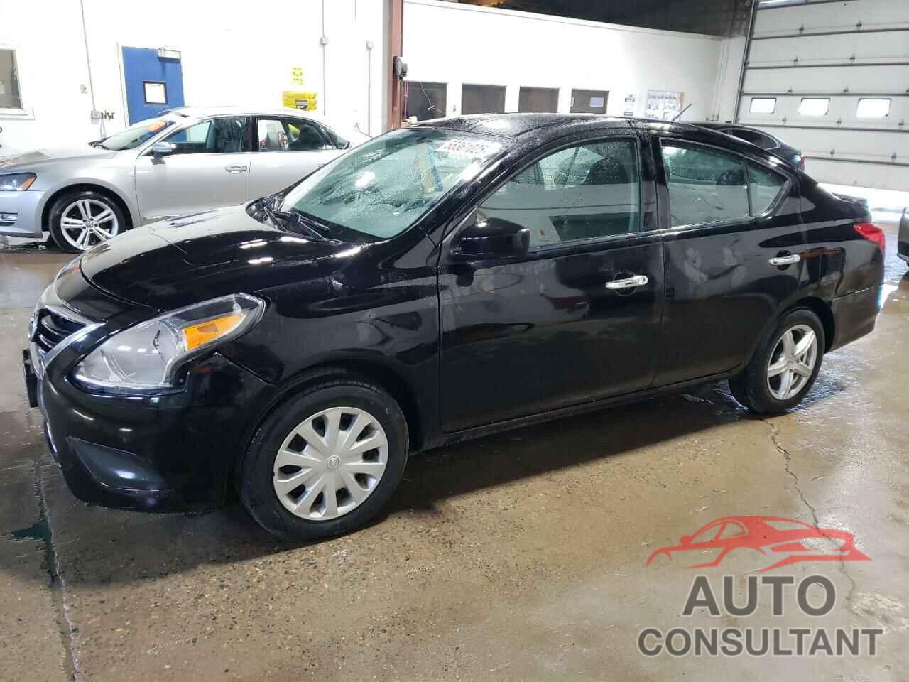 NISSAN VERSA 2019 - 3N1CN7AP0KL844390