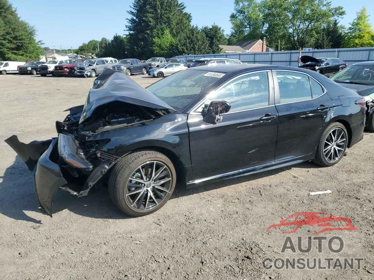 TOYOTA CAMRY 2024 - 4T1G11AK7RU242657