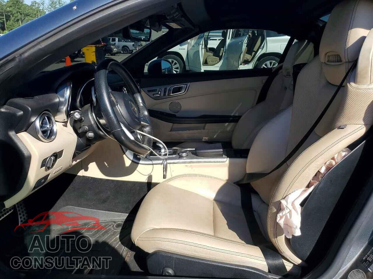 MERCEDES-BENZ SLC-CLASS 2017 - WDDPK6GA3HF136468