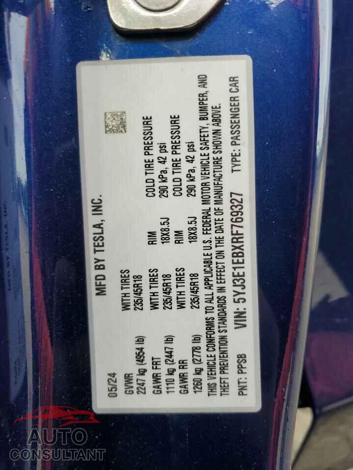 TESLA MODEL 3 2024 - 5YJ3E1EBXRF769327