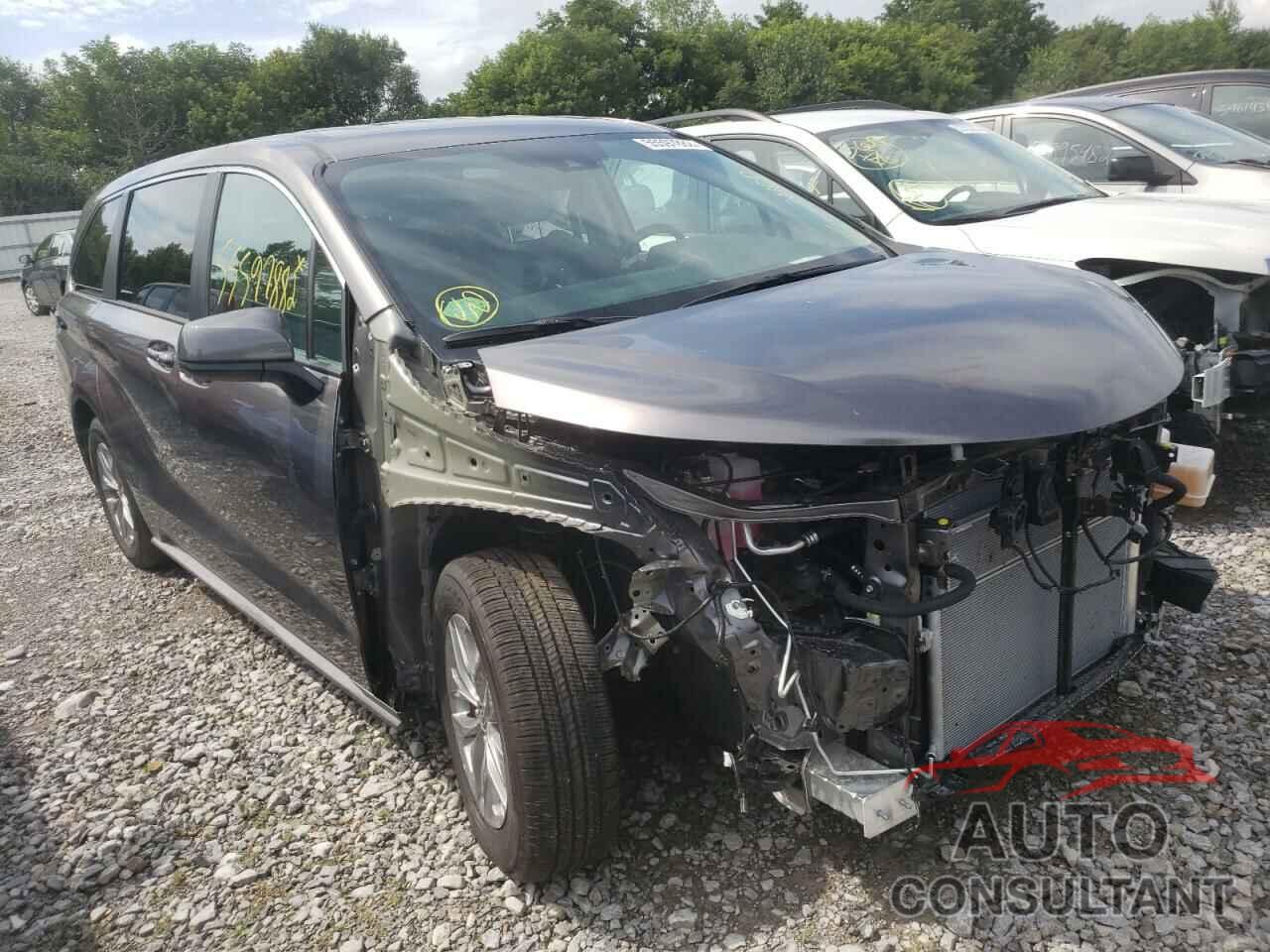 TOYOTA SIENNA 2022 - 5TDKSKFC1NS059028