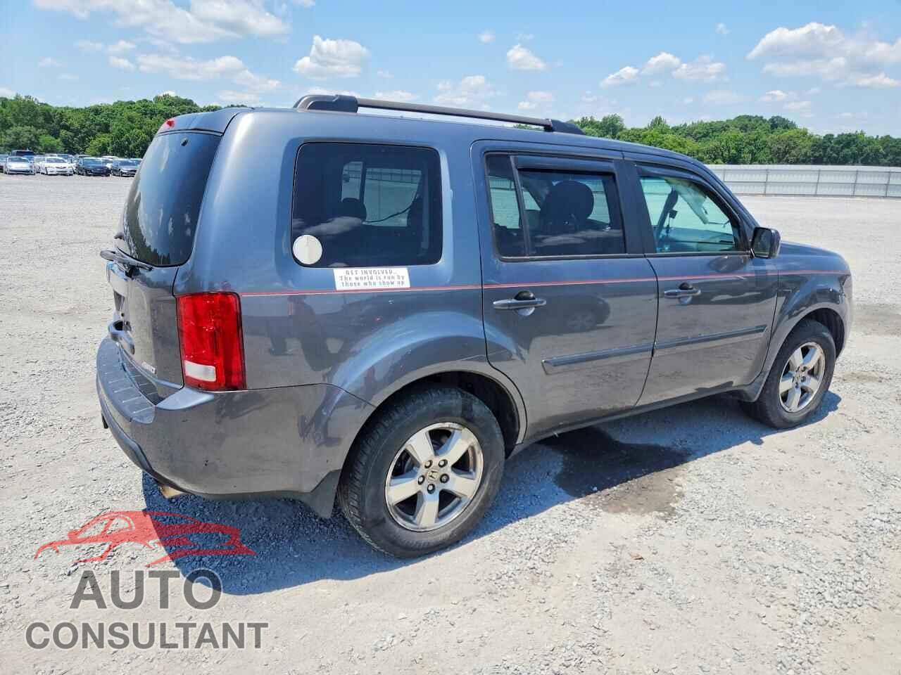 HONDA PILOT 2011 - 5FNYF4H4XBB068116
