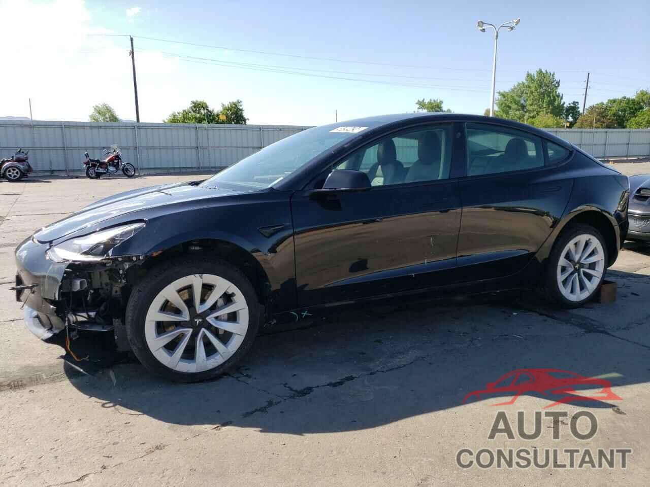 TESLA MODEL 3 2022 - 5YJ3E1EB8NF304894