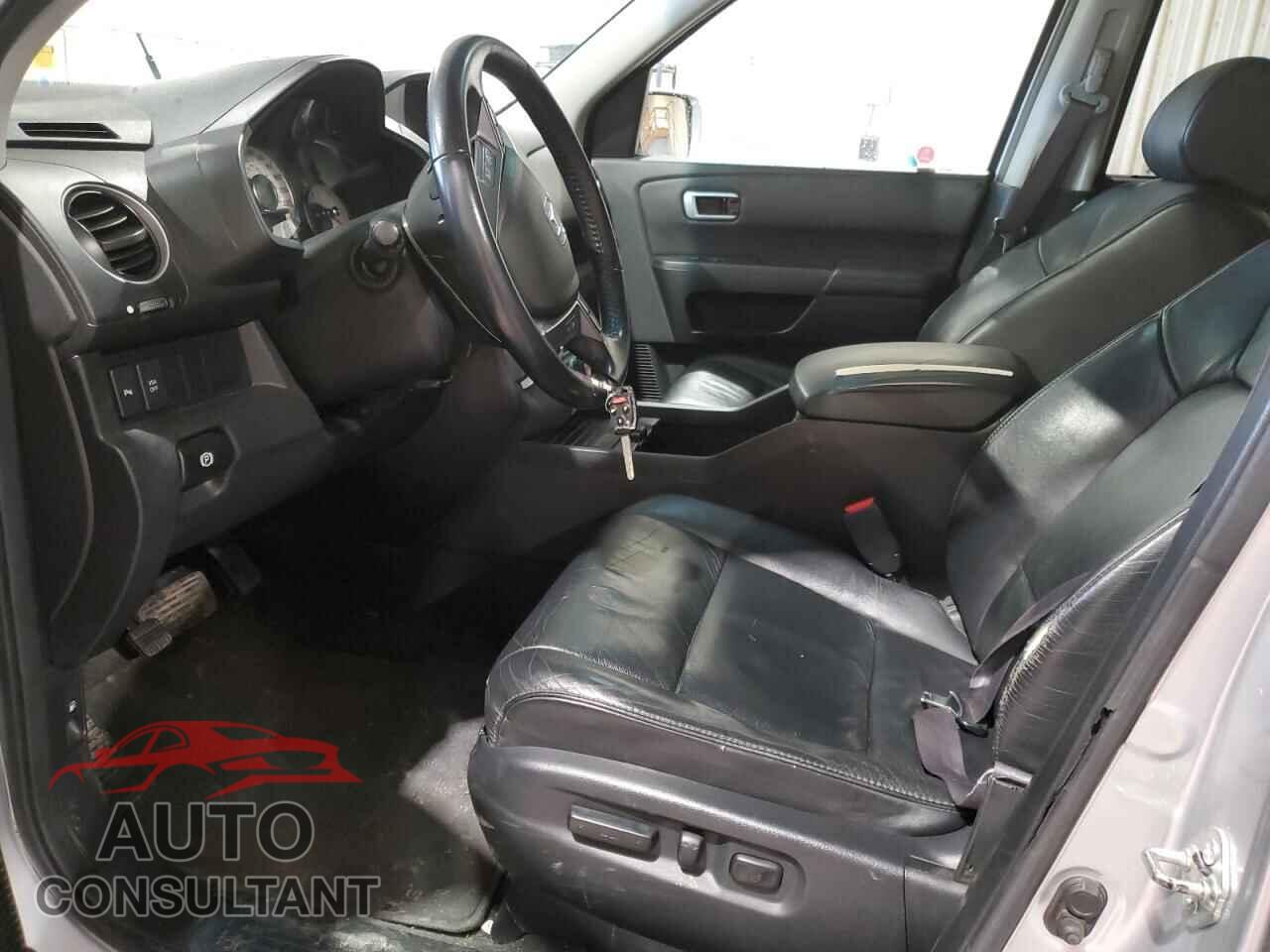 HONDA PILOT 2011 - 5FNYF4H93BB501187