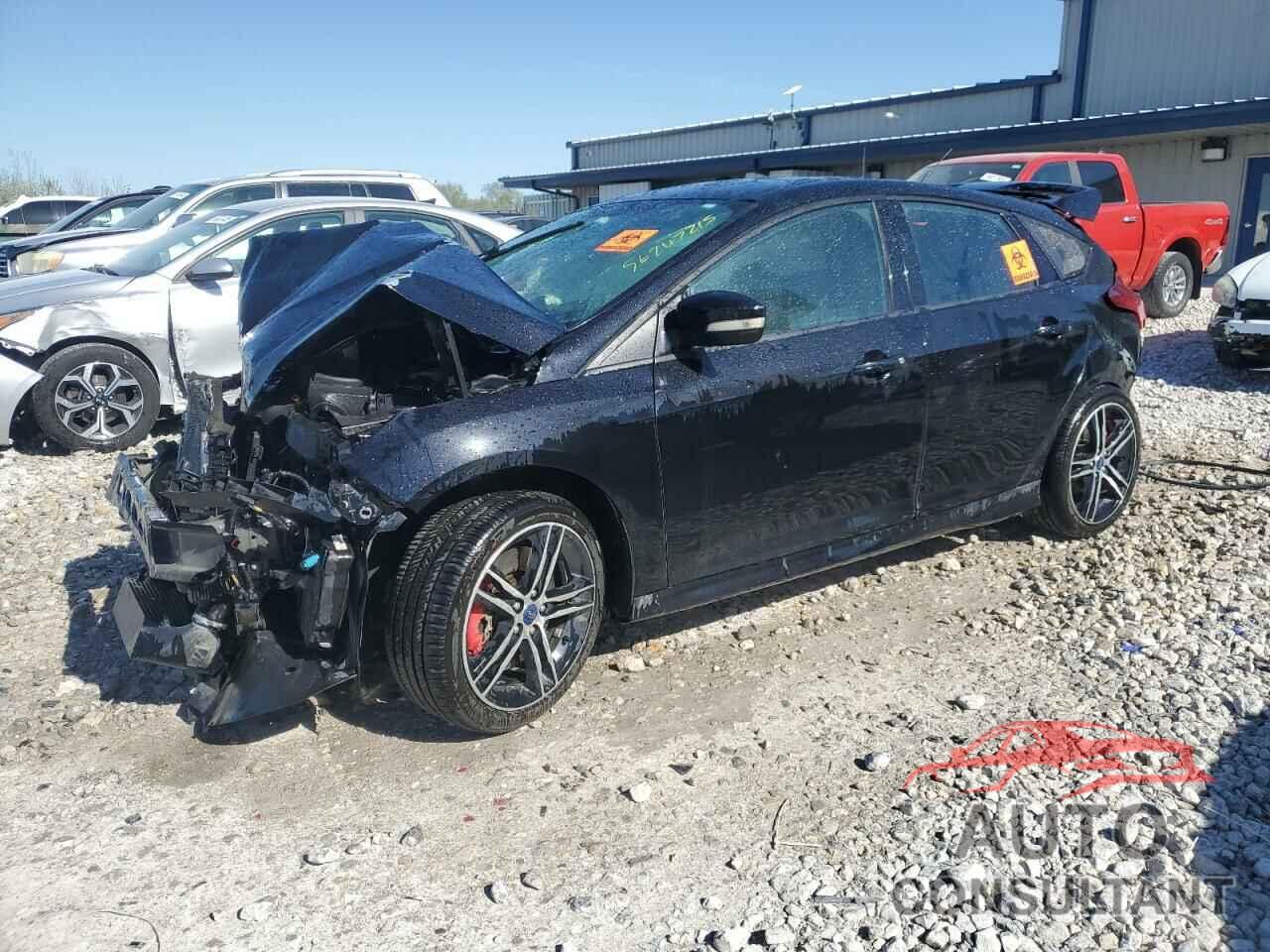 FORD FOCUS 2017 - 1FADP3L9XHL244165
