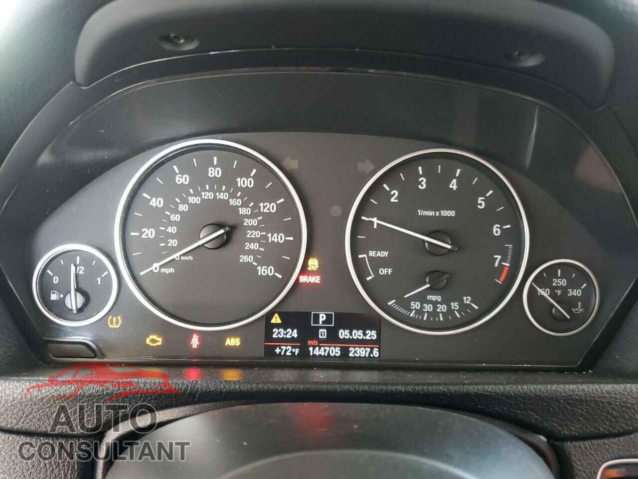 BMW 3 SERIES 2012 - WBA3C1C56CF431636