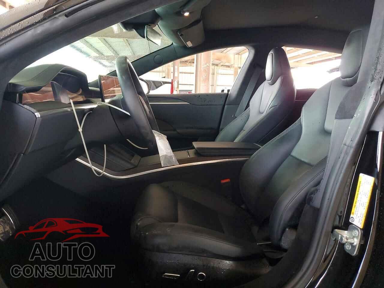 TESLA MODEL S 2024 - 5YJSA1E50RF537465