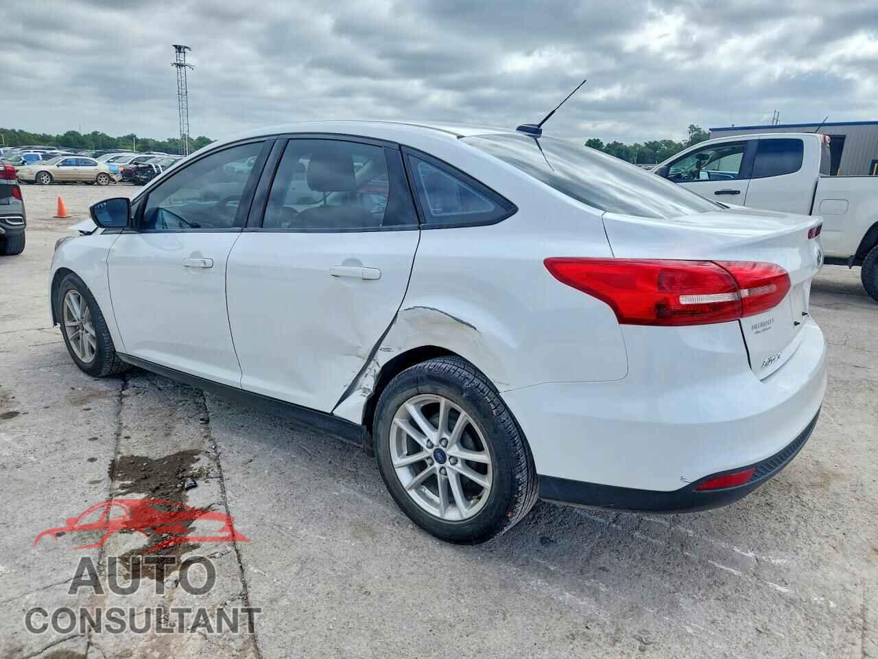 FORD FOCUS 2017 - 1FADP3F20HL244710