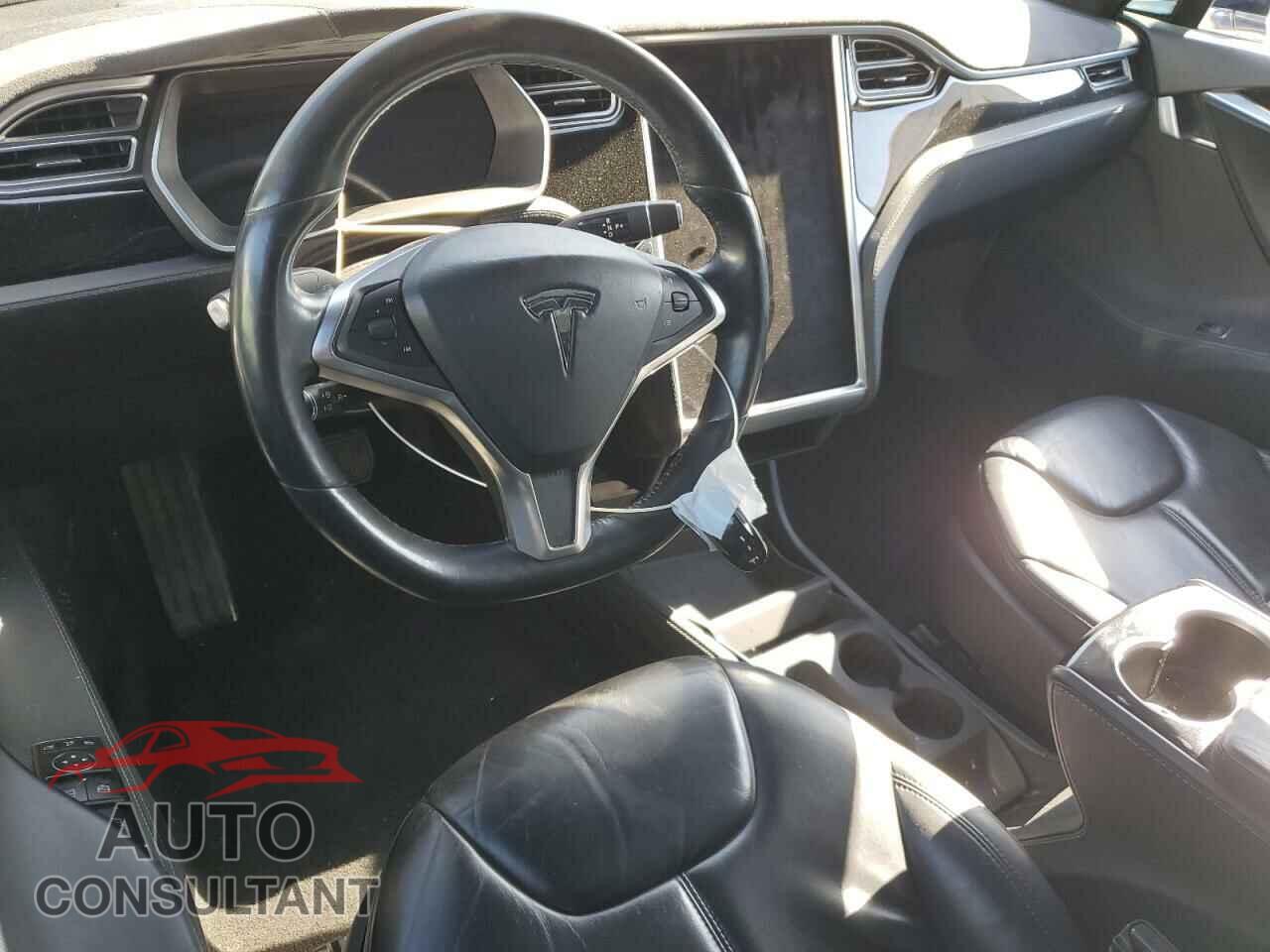 TESLA MODEL S 2015 - 5YJSA1H20FF084302