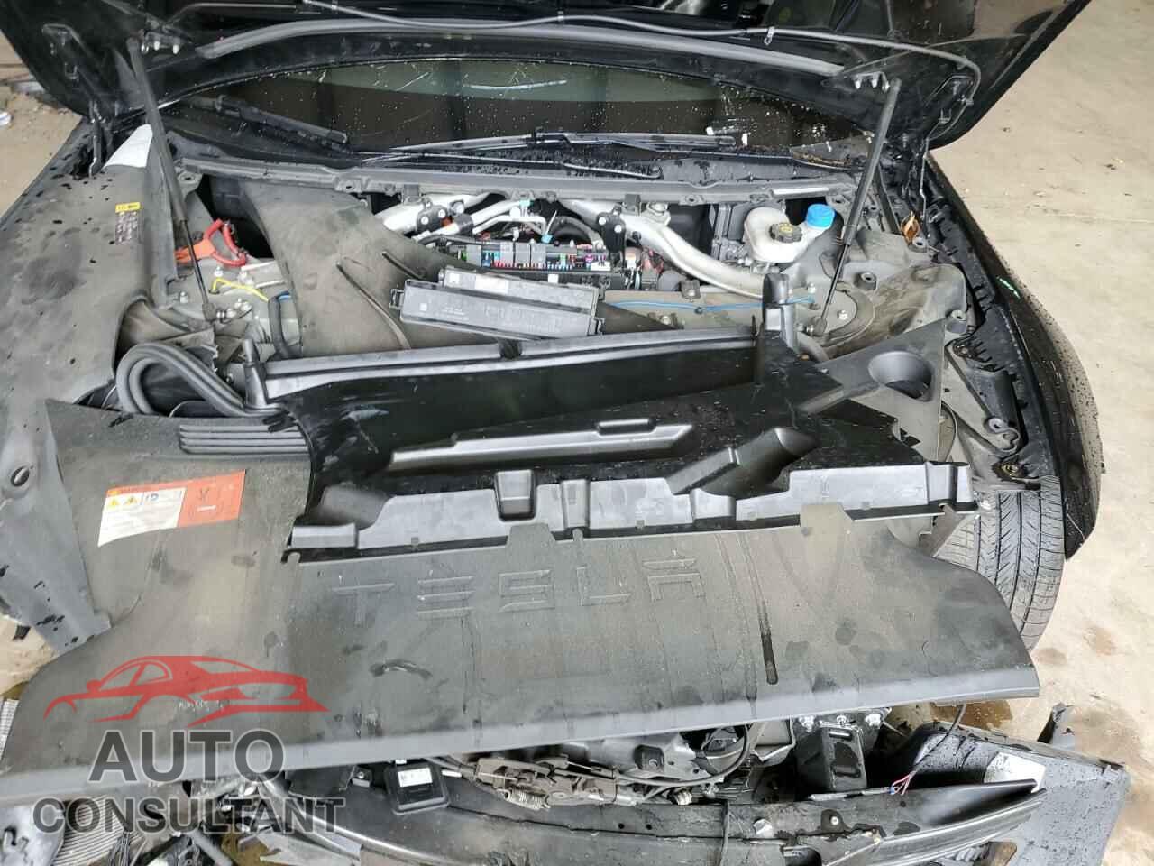 TESLA MODEL S 2017 - 5YJSA1E23HF203144