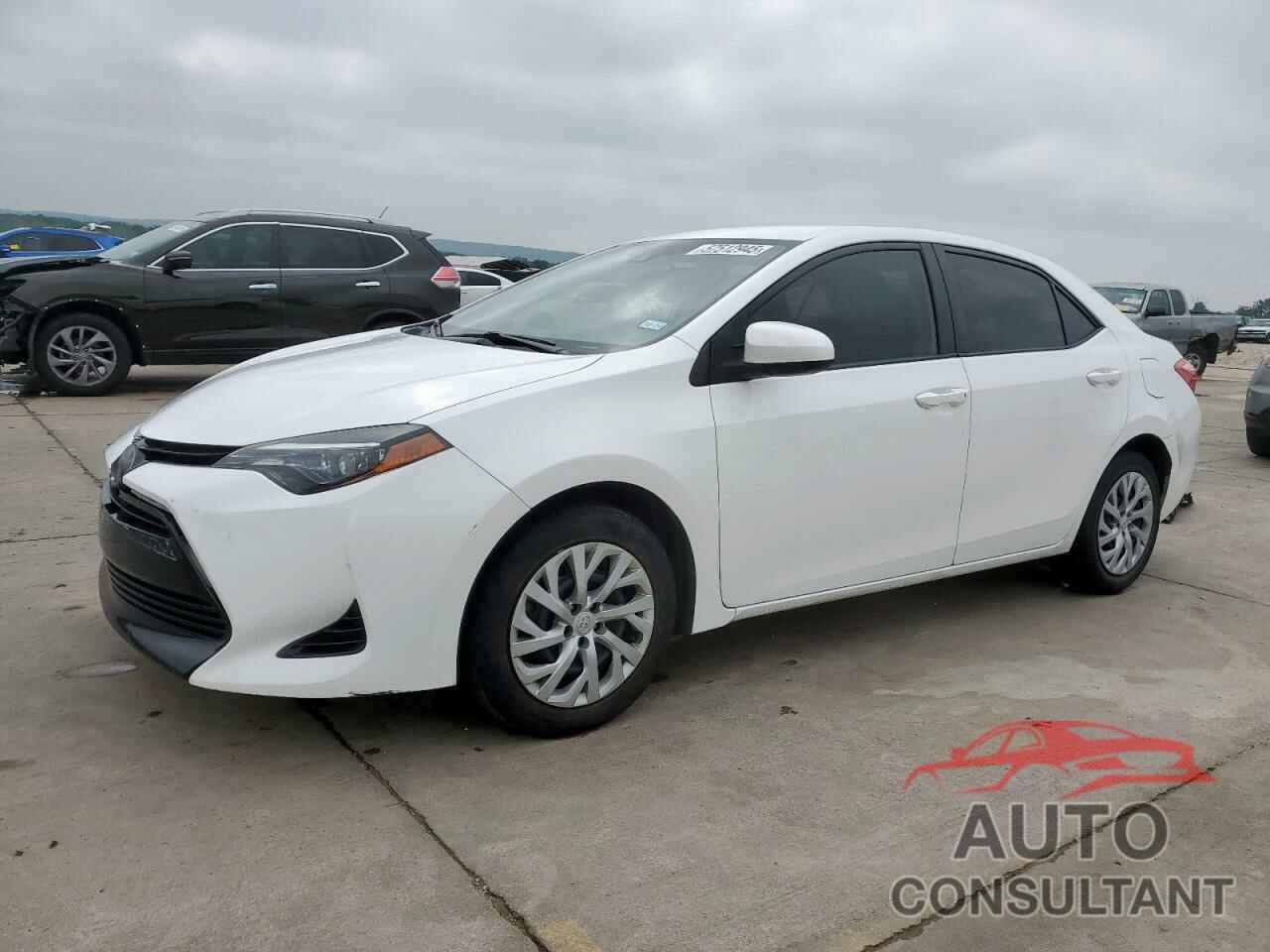 TOYOTA COROLLA 2018 - 2T1BURHEXJC073286