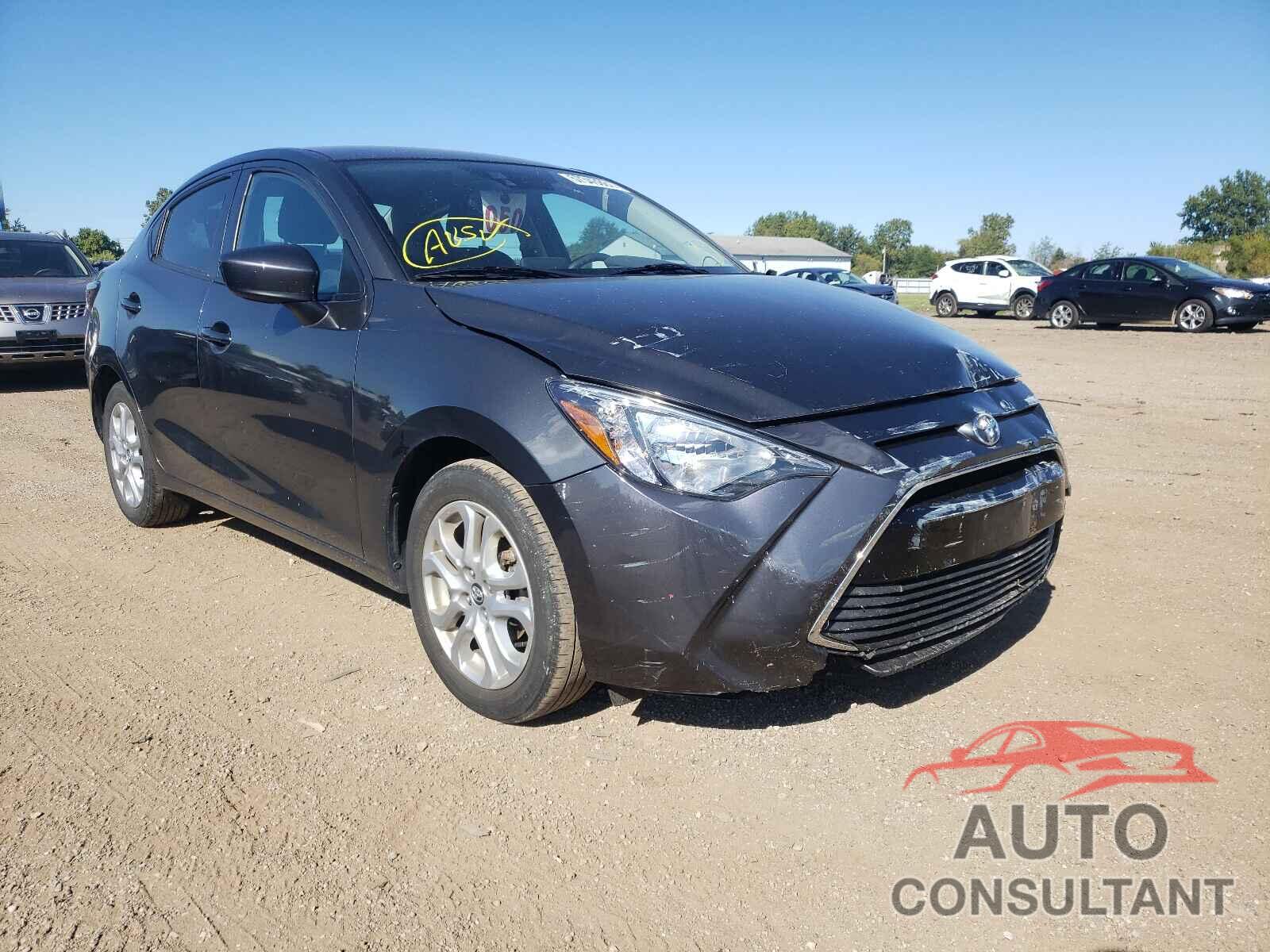 TOYOTA YARIS 2017 - 3MYDLBYV2HY181514