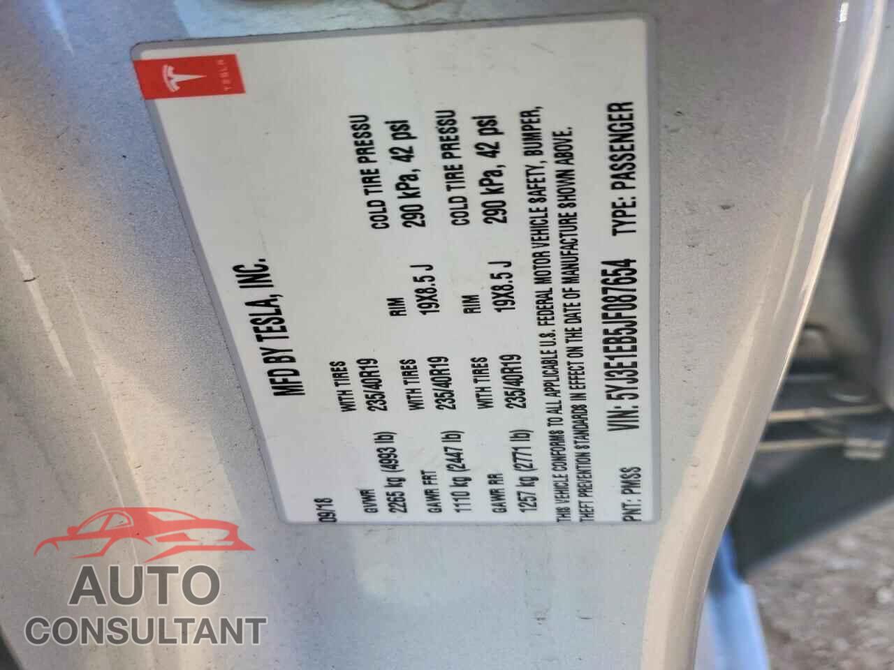 TESLA MODEL 3 2018 - 5YJ3E1EB5JF087654