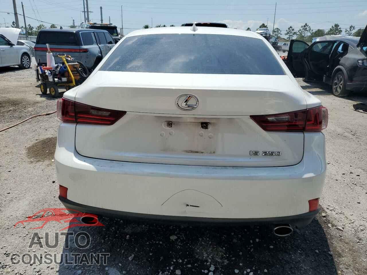 LEXUS IS 2014 - JTHBF1D2XE5023061