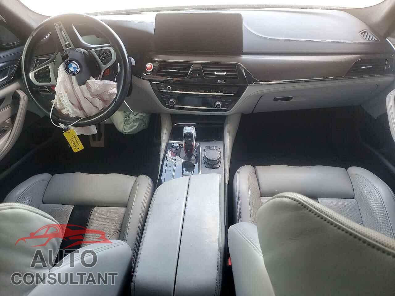 BMW M5 2022 - WBS83CH04NCL06830