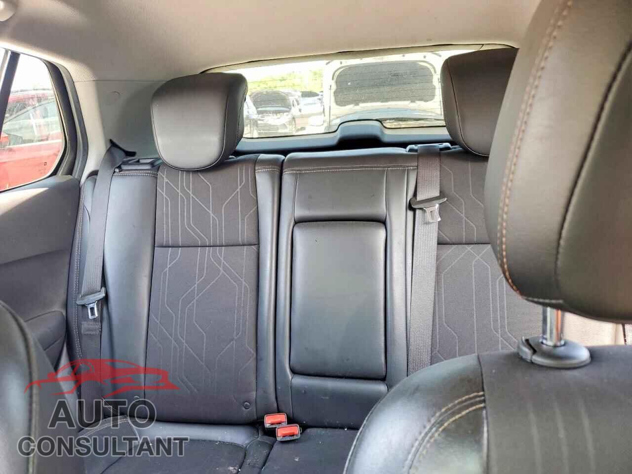 CHEVROLET TRAX 2019 - 3GNCJPSB7KL384633