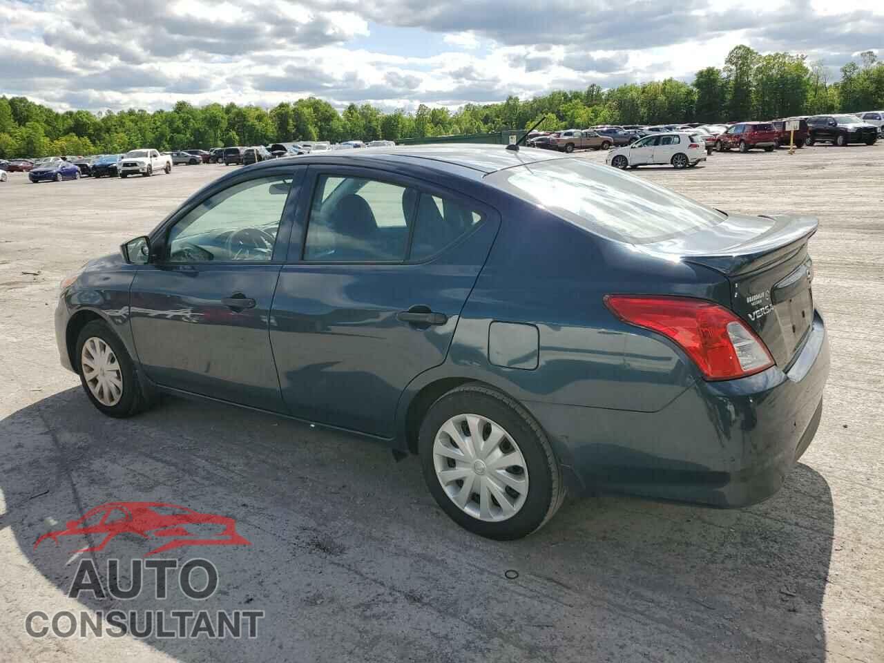 NISSAN VERSA 2017 - 3N1CN7AP3HL870121