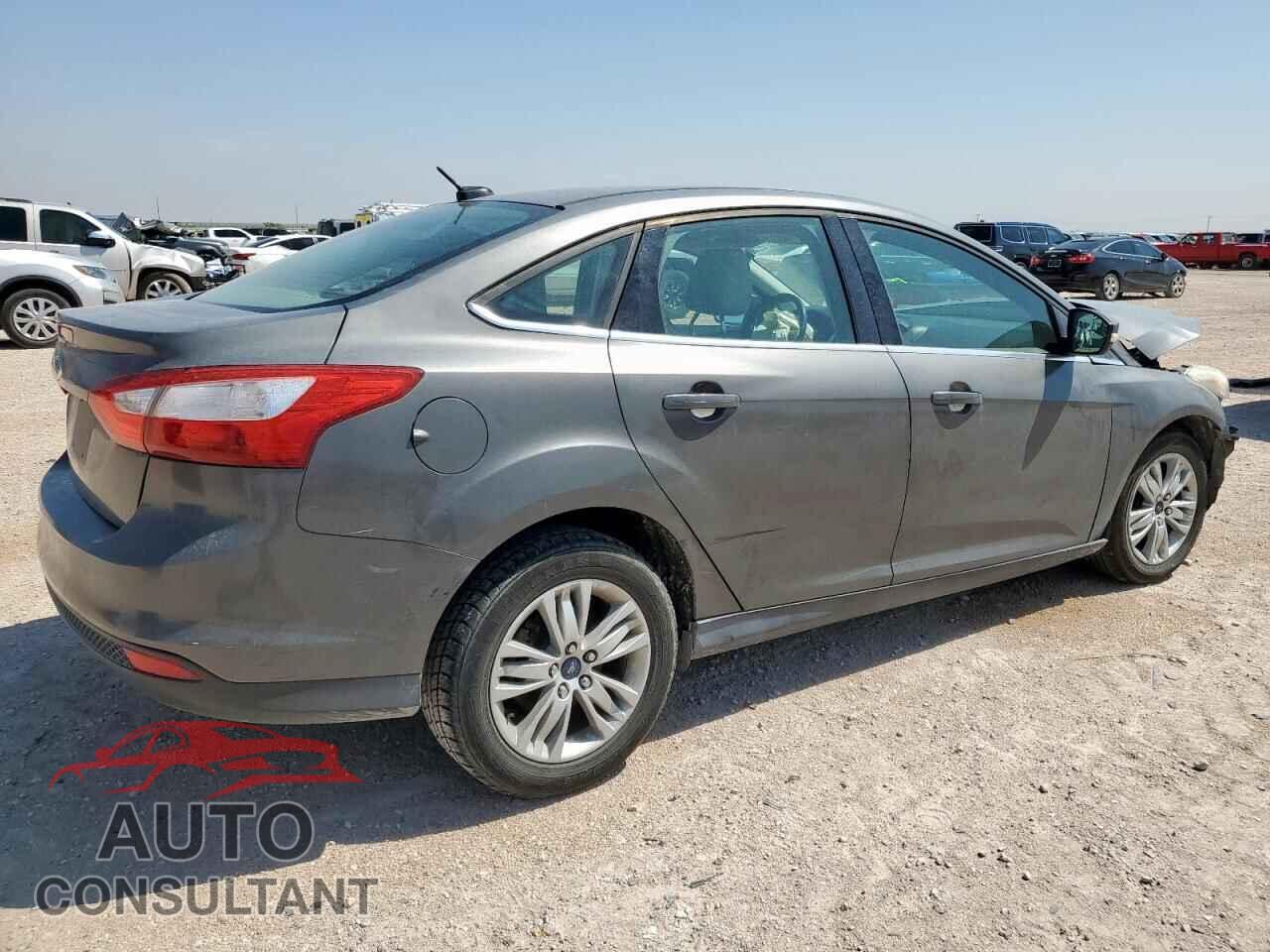 FORD FOCUS 2012 - 1FAHP3H22CL301111