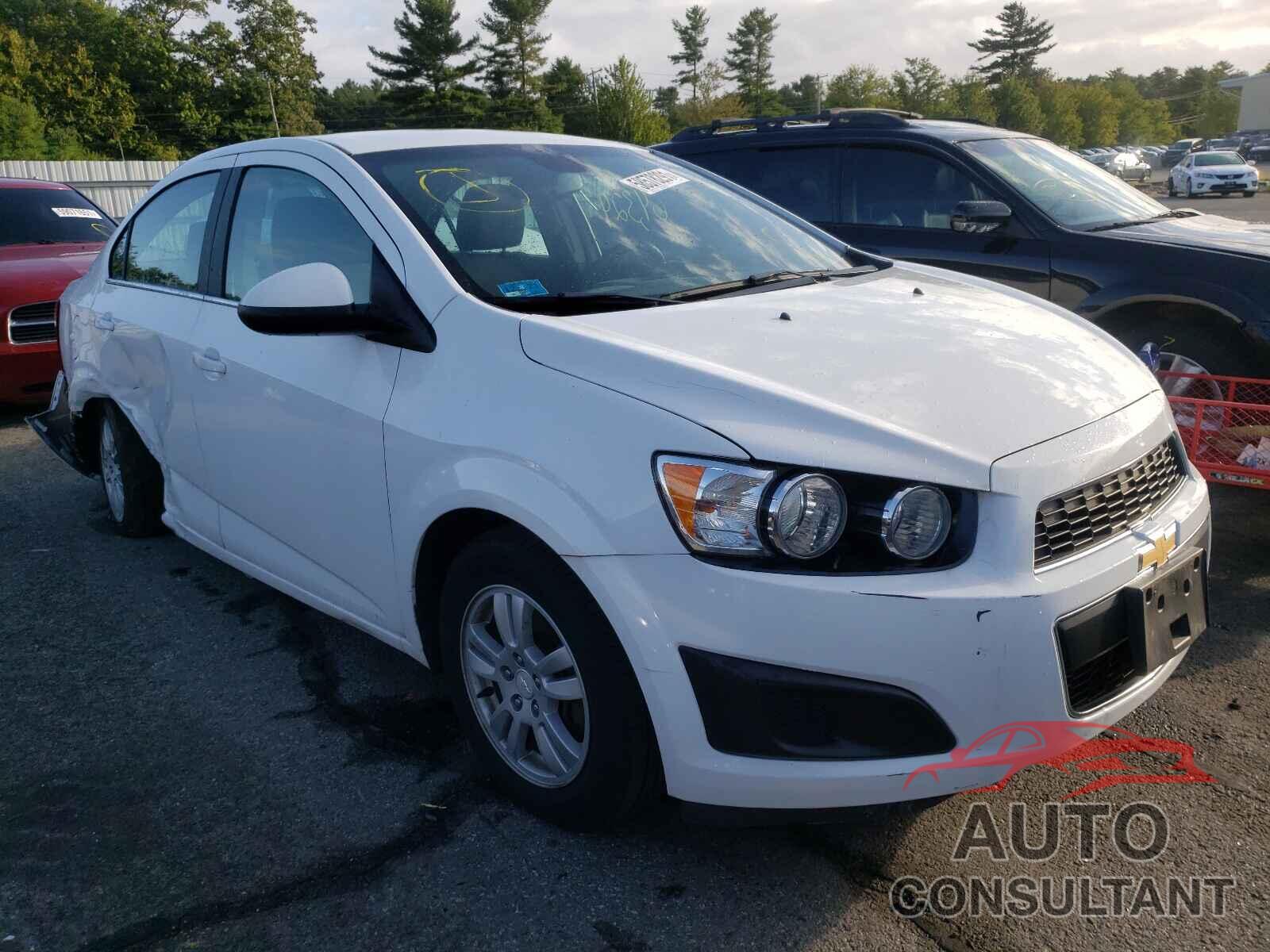 CHEVROLET SONIC 2016 - 1G1JC5SG9G4140322