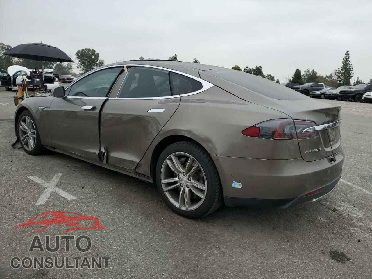 TESLA MODEL S 2015 - 5YJSA1S27FF095046
