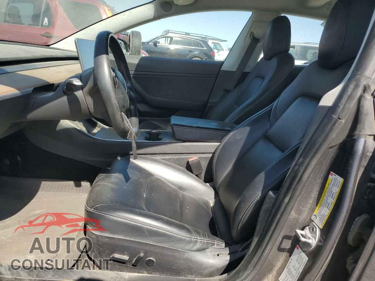 TESLA MODEL 3 2018 - 5YJ3E1EA9JF046404