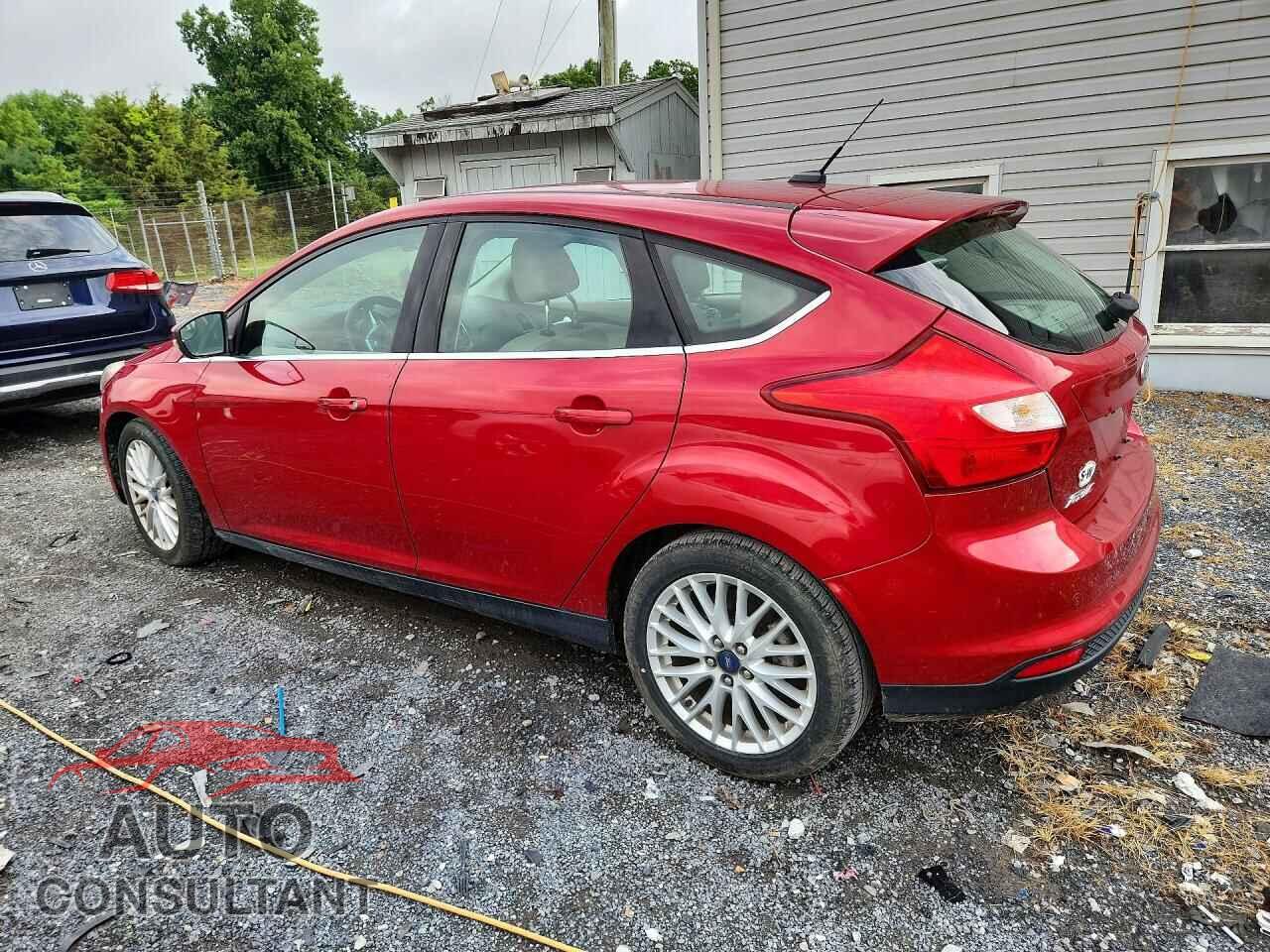 FORD FOCUS 2012 - 1FAHP3M24CL144915