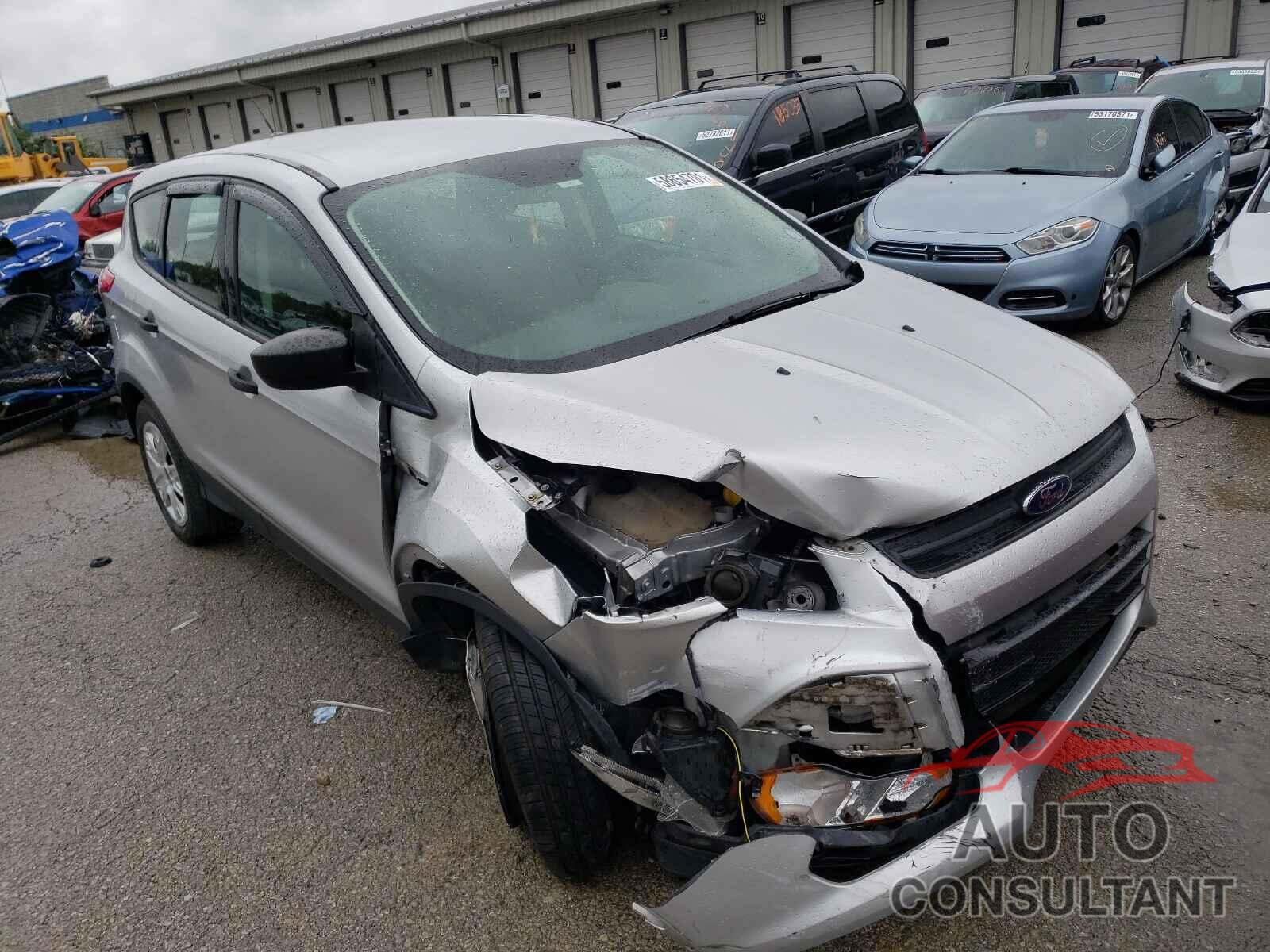 FORD ESCAPE 2016 - 1FMCU0F77GUB55844