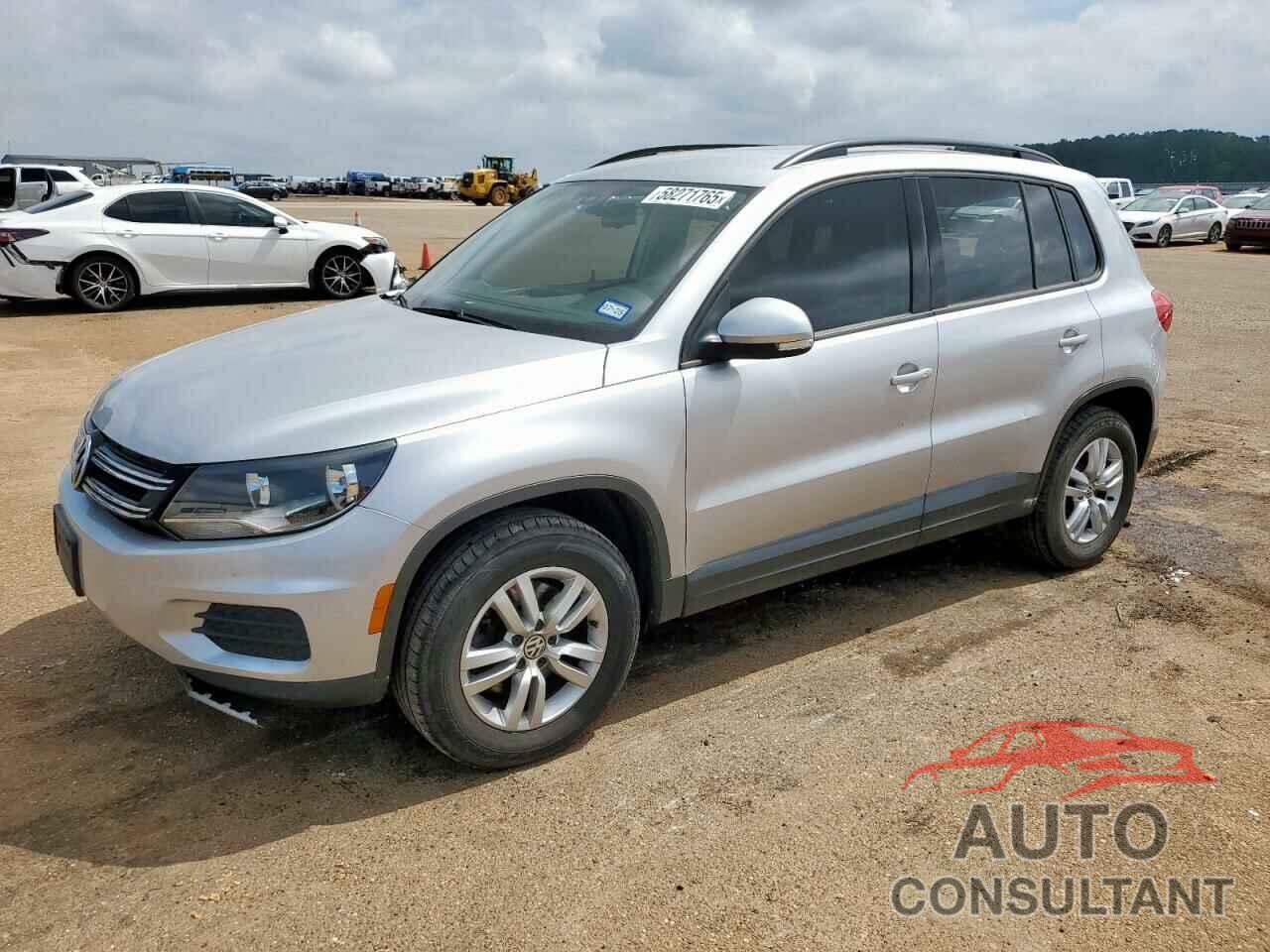 VOLKSWAGEN TIGUAN 2016 - WVGBV7AX2GW611990