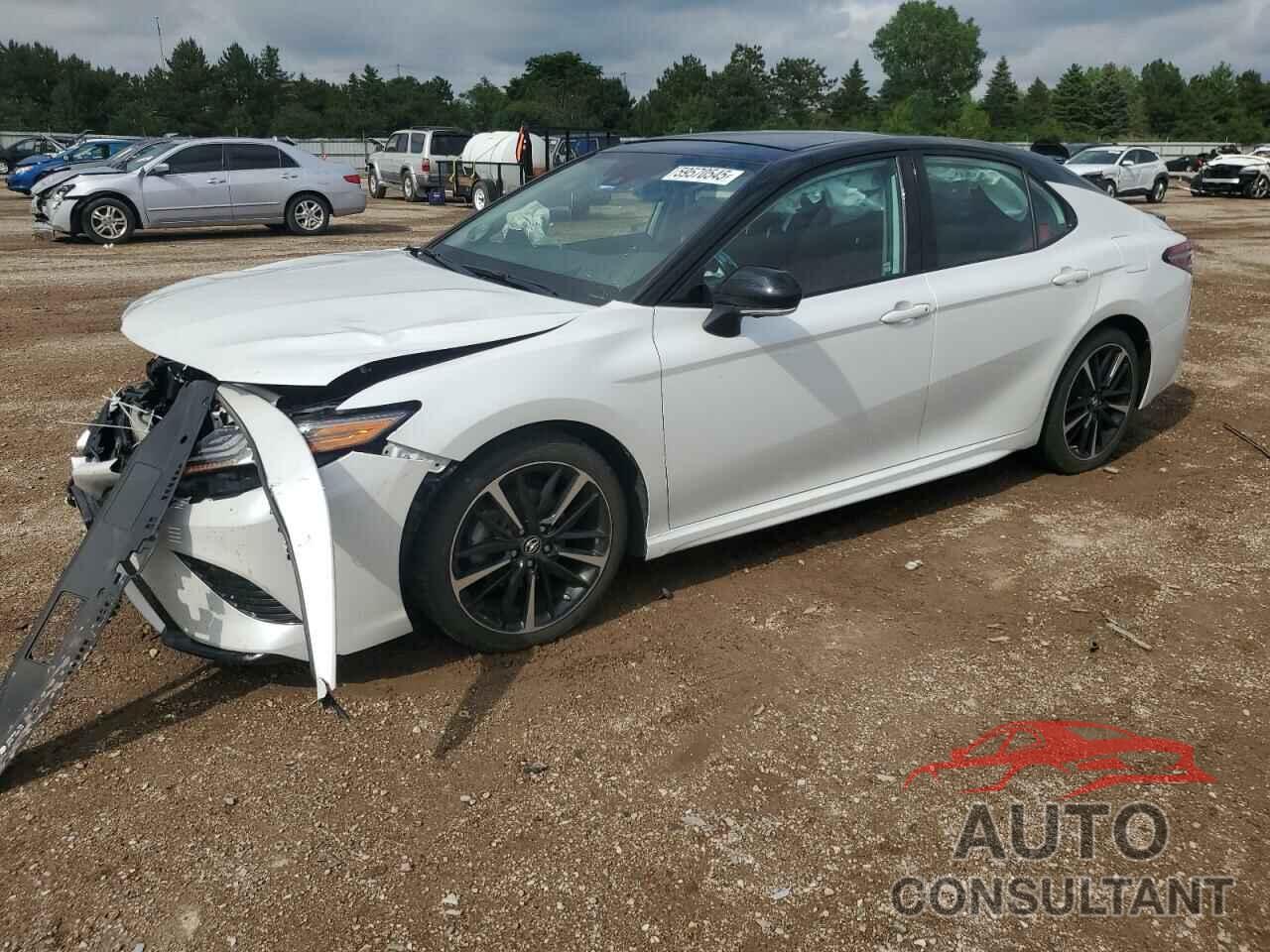TOYOTA CAMRY 2019 - 4T1B61HK0KU186813