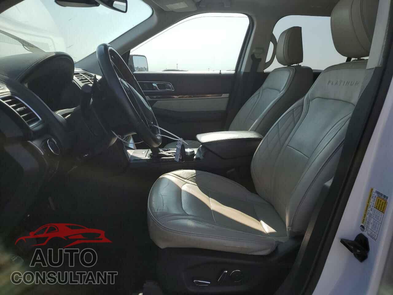 FORD EXPLORER 2018 - 1FM5K8HT8JGB32408