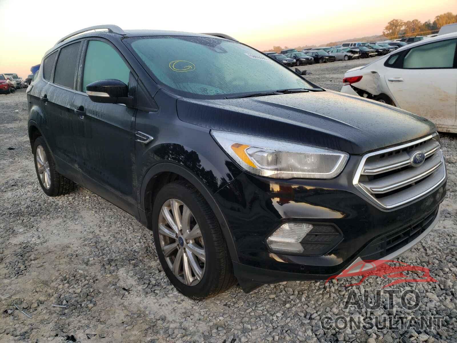 FORD ESCAPE 2017 - 1FMCU0JD3HUD65680