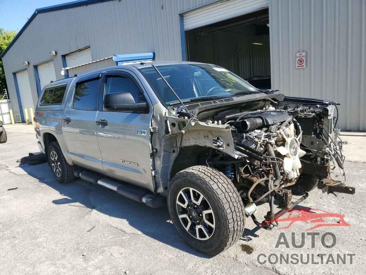 TOYOTA TUNDRA 2018 - 5TFDY5F16JX768453