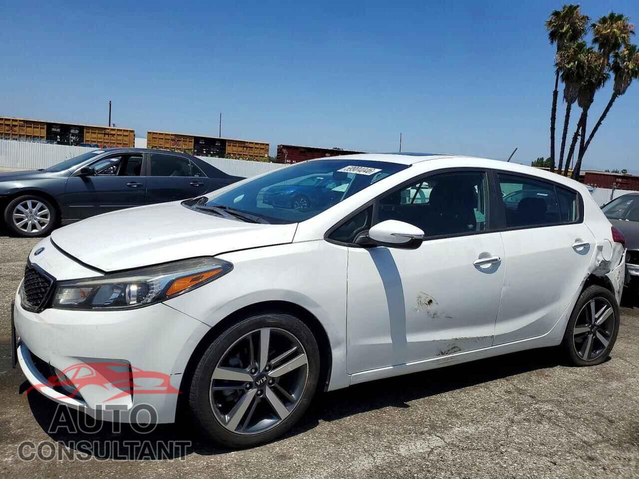 KIA FORTE 2017 - KNAFX5A85H5668640