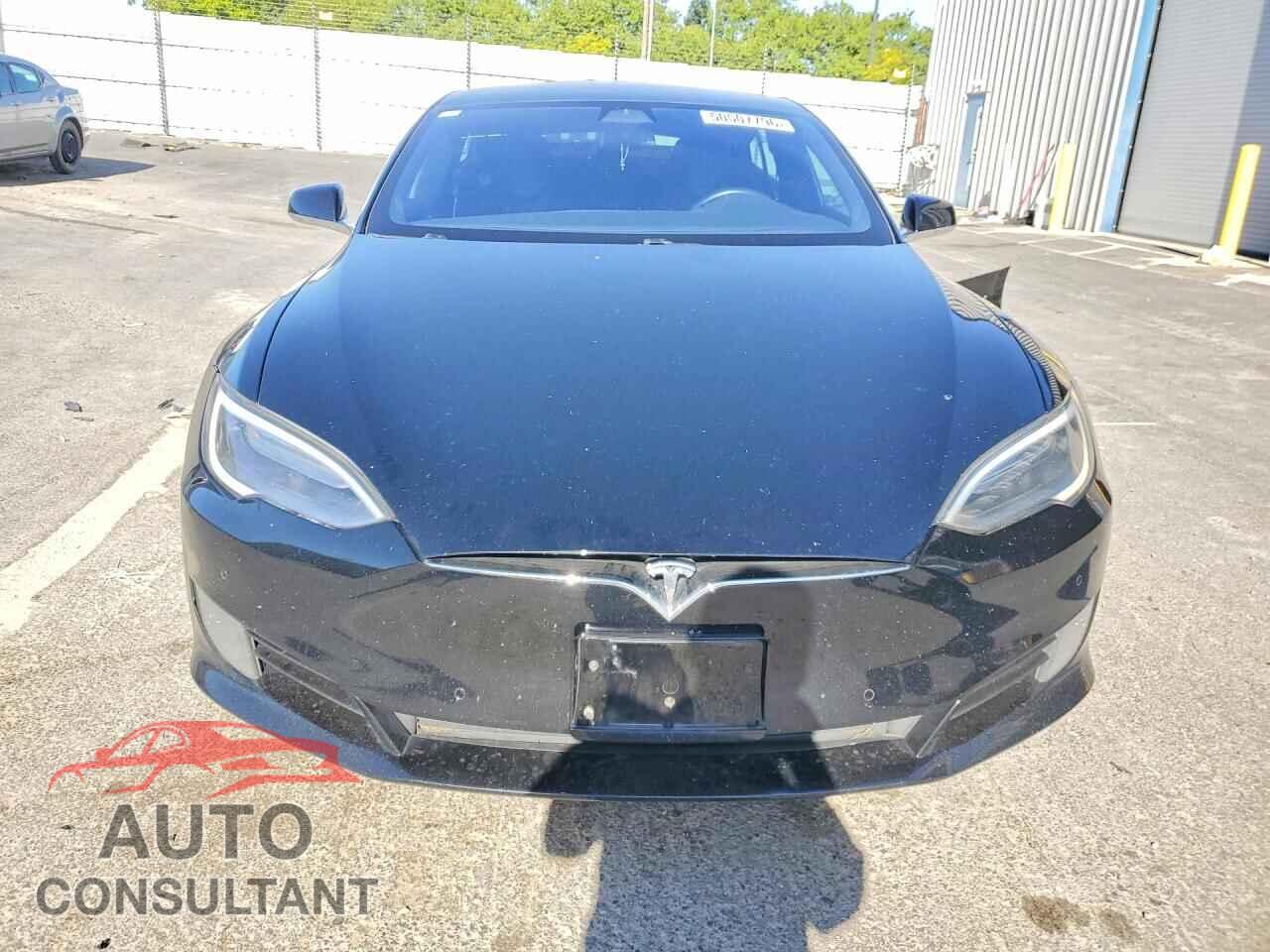 TESLA MODEL S 2017 - 5YJSA1E15HF202729