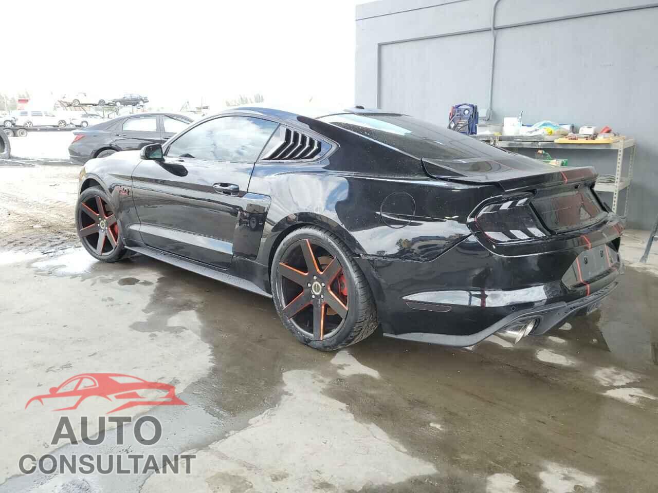 FORD MUSTANG 2019 - 1FA6P8CF9K5123182