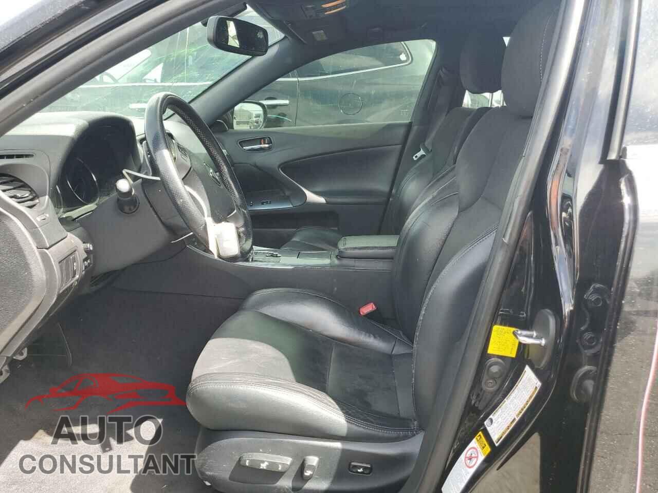 LEXUS IS 2012 - JTHBF5C21C5176210