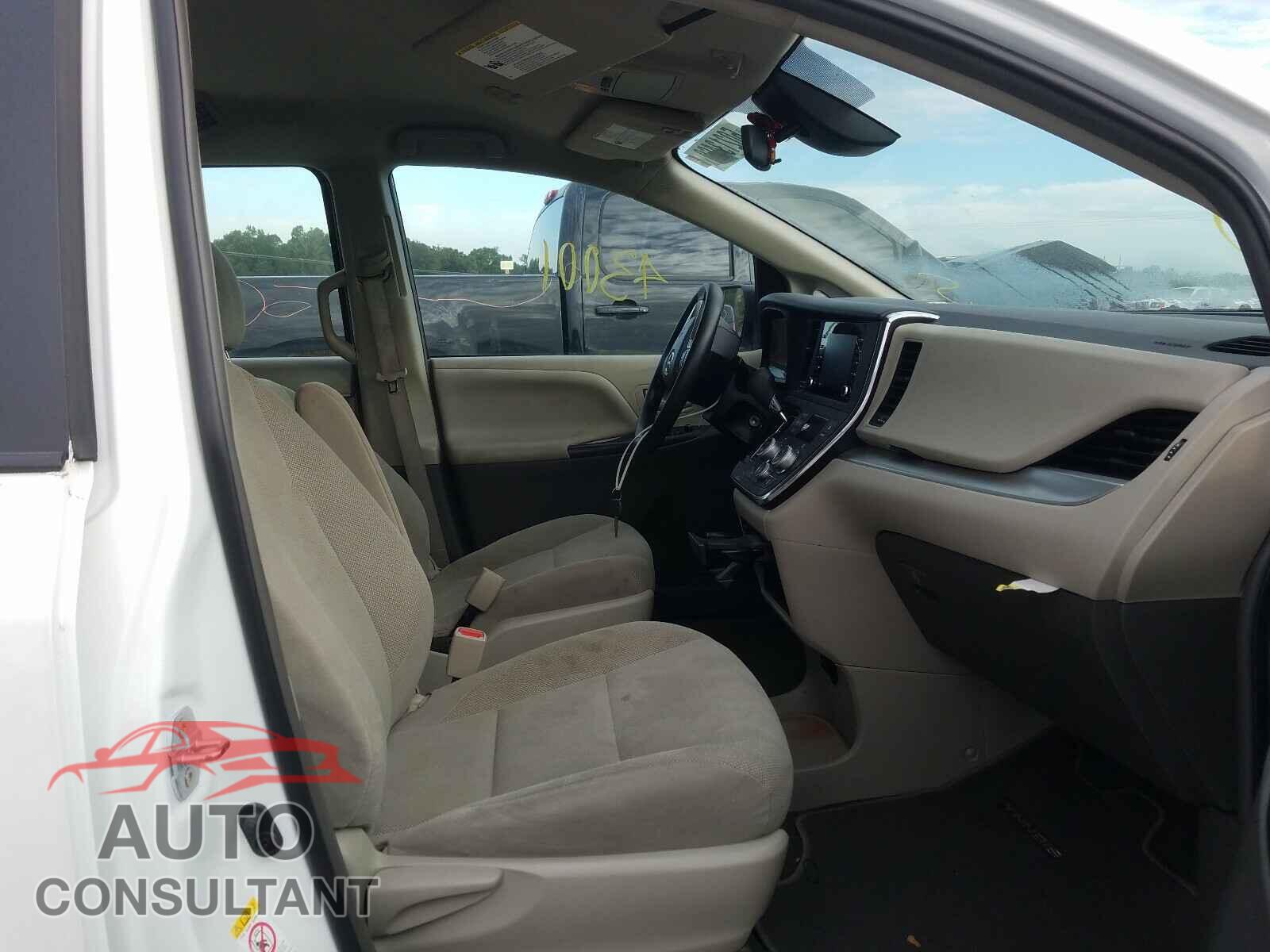 TOYOTA SIENNA 2018 - 5TDZZ3DC5JS923687