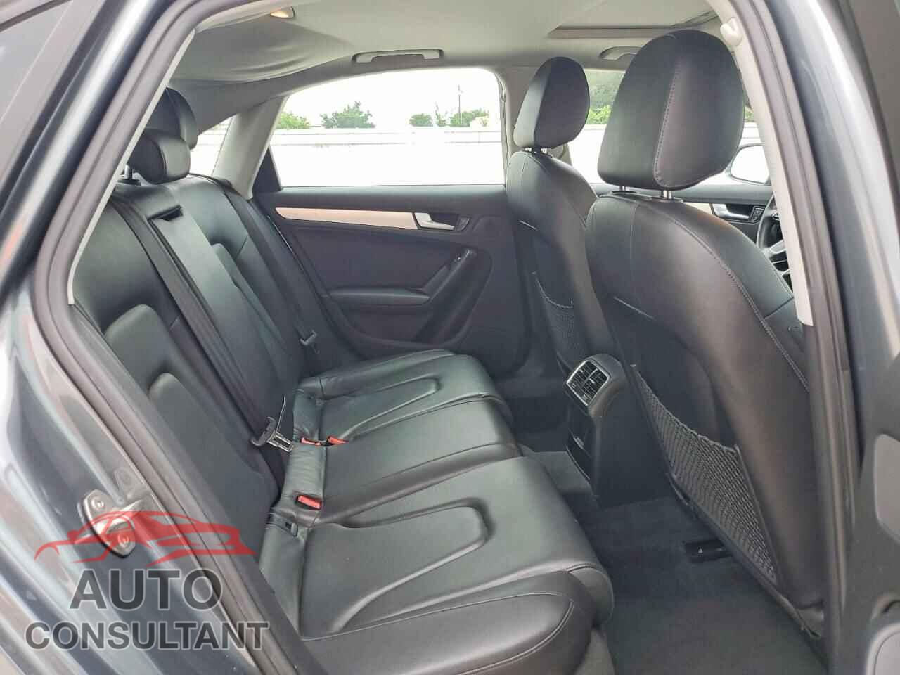 AUDI A4 2013 - WAUFFAFL2DN004444