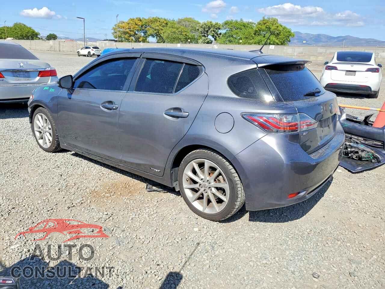 LEXUS CT 200 2013 - JTHKD5BH1D2134120