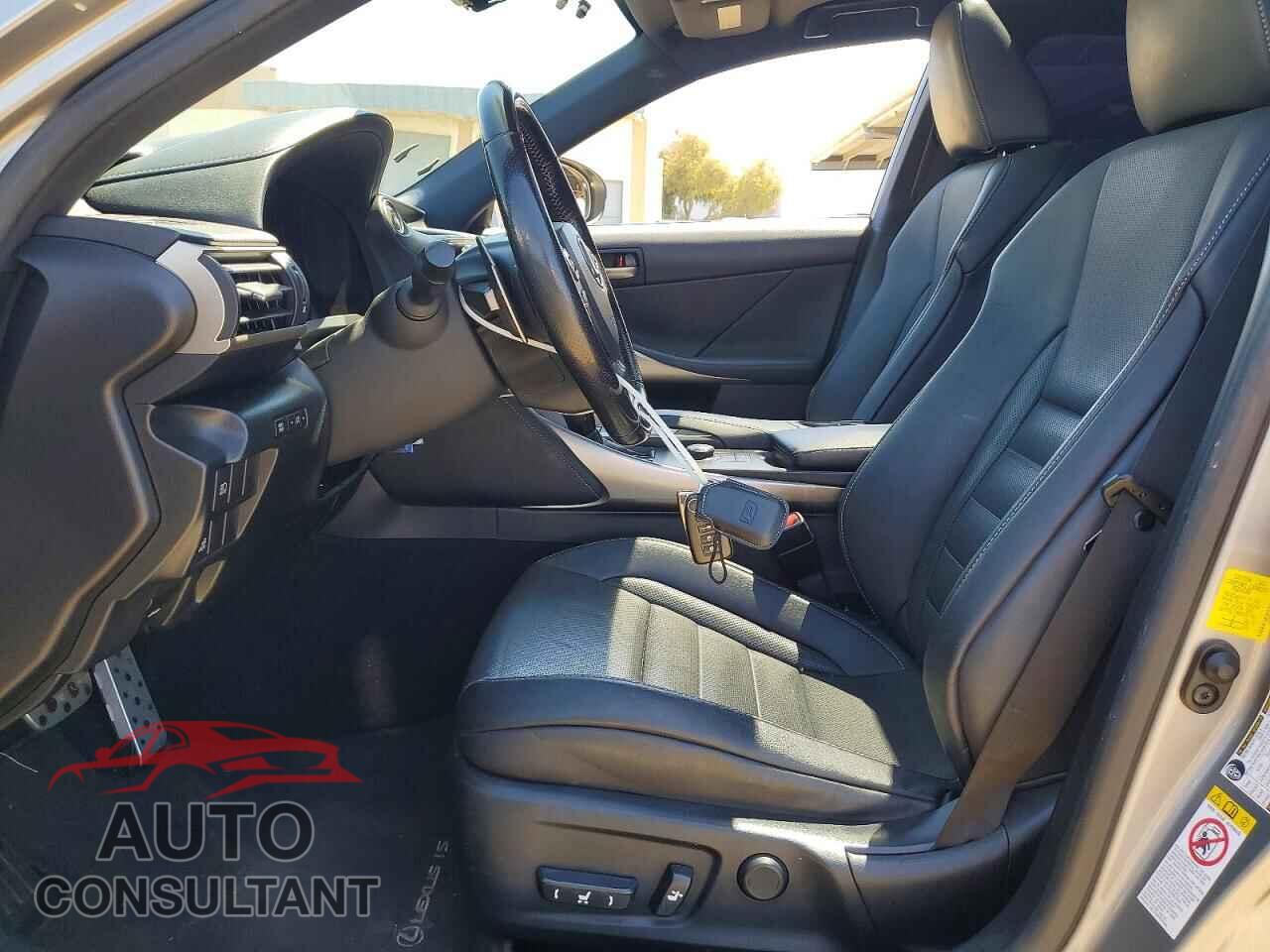 LEXUS IS 2017 - JTHBE1D21H5030116