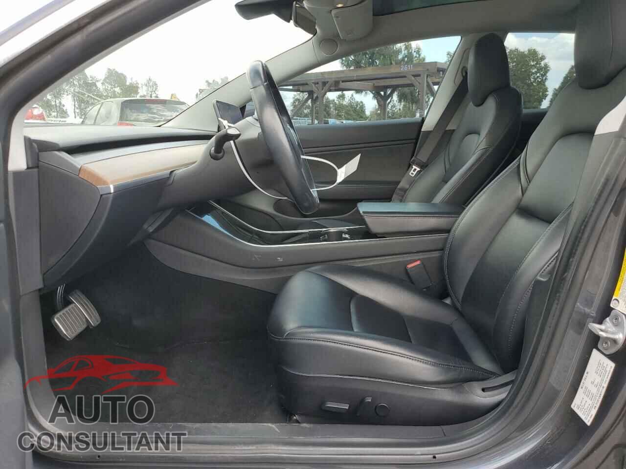 TESLA MODEL 3 2019 - 5YJ3E1EA3KF311190